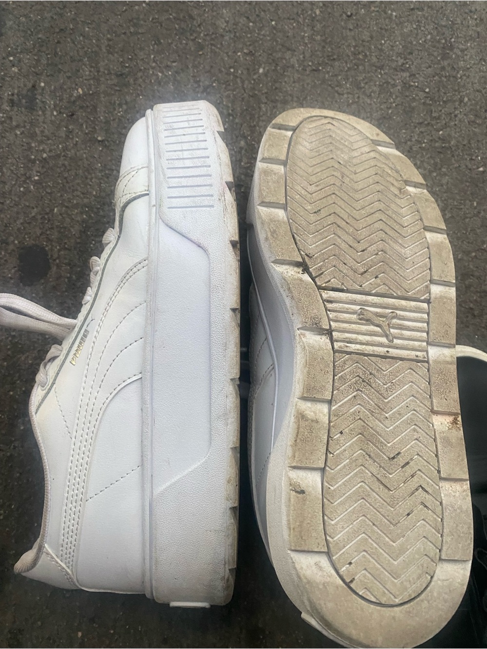 Authentic Puma White Men's Casual Athletic Sneakers extra lift.